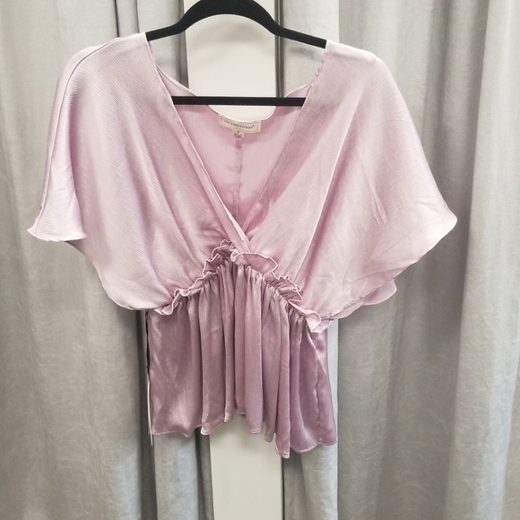 Lavender satin top - Picture 1 of 2